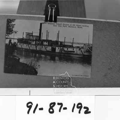 Inland Empire, Steamer, unloading at the foot of 4th Street just north of Amon Park in Richland. Fourth St. is Now Lee Boulevard.