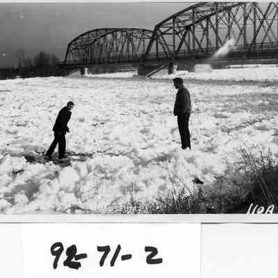 Yakima River Bridge and frozen Yakima River