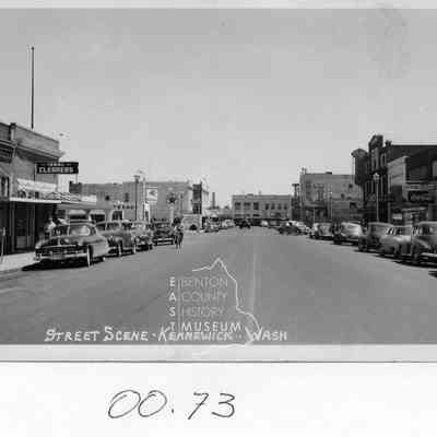 Street Scene, Kennewick Ave. Looking East 1949