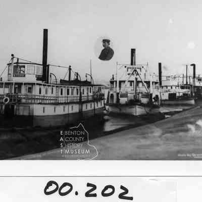 Four Steamboats at the Kennewick Landing. Includes W.R. Todd, Umatilla, Inland Empire, and Mountain Gem. (Todd sunk in 1912)