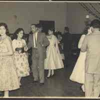          Padilla2-18-1 Baile 4-12-1958 r
   