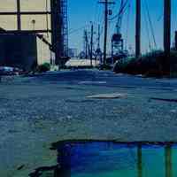          17 Lipton Tea / Shipyard crane
   