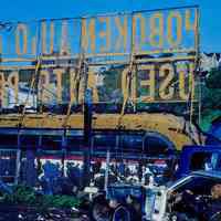          32 Hoboken Auto Body sign
   