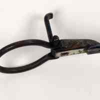          detail end ring and hook
   