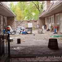          _dsc2533 (courtyard)
   