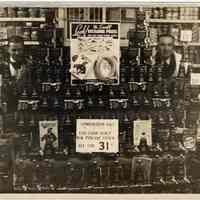 B+W photo retail store display for Log Cabin Syrup featuring Jim Babcock