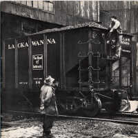          Report, 1946: Annual Report of the Delaware, Lackawanna & Western Railroad, for the year ended Dec. 31, 1946. picture number 28
   