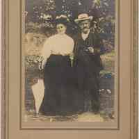          full image, condition
   