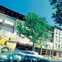          33 Washington 400 block E side
   