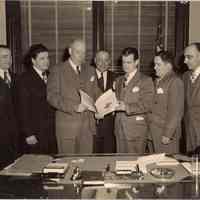          full image, condition
   