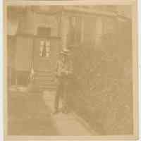          full image, condition
   