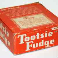 Box & original contents: Tootsie Fudge, Vanilla, 80 count. Made by Sweets Co. of America, Hoboken, n.d., ca. 1953-1960.