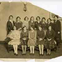          telephone operators - full image, condition; Resolution: 400dpi
   
