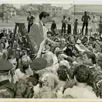 Sinatra photo: Frank Sinatra with fans in Pasadena, CA, August 11, 1943.