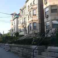 Digital image of east side of Hudson Street, 900 block, from ca. no. 921 to Elysian Park, Hoboken, July 9, 2004.