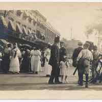          full image, condition
   