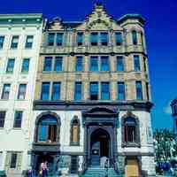          02 84 Washington St.
   