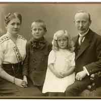 Cabinet photo of a German family probably related to Sanntrock family of Hoboken; Hannover, Germany, n.d., ca. 1910-1920.