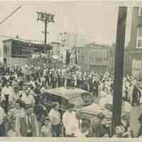 B+W photo of the procession with Madonna for St. Ann