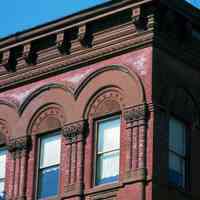          142: Washington at Tenth Street, southwest corner, upper floor, cornice
   
