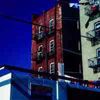          66 Thirteenth & Willow
   