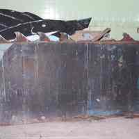          0020 center of back of sign mount
   