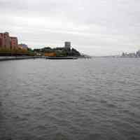          14 Pier C Park seen from Pier A Park
   
