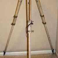          standing open, fully extended in high position
   