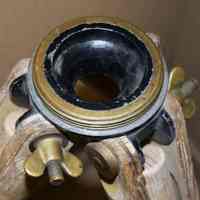          top view of threaded mount
   