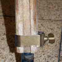          detail leg clamps and foot
   