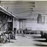          19 Newark interior
   
