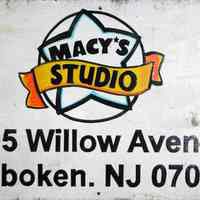          sign front
   