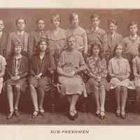          pg [30]: photo sub-freshmen, Class of 1933
   