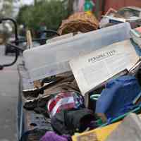          121101-5611-dumpster(sterneslaven)
   