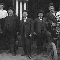          detail family group grayscale, enhanced
   