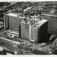 B+W aerial photo of Standard Brands building (Lipton Tea), 15th & Washington Sts., Hoboken Division, July 20, 1951.