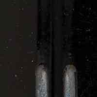          end view of head showing spacing.
   