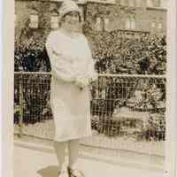          03 detail of photo only, Hoboken 1928, without corners
   