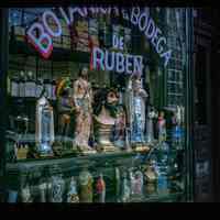 Color slide of Botanica y Bodega de Ruben.