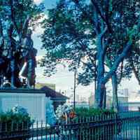          23 Soldiers & Sailors Monument
   