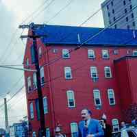          13 Washington & Observer
   