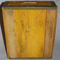          bottom; with battens for stacking
   