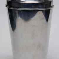 Shaker: Cocomalt. with lid for Cocomalt with 10 cups. Issued by R.B. Davis Co., Hoboken. N.d., ca. 1940-1950.