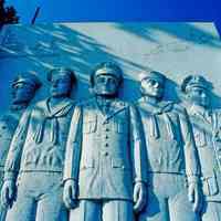          30 Veterans monument
   