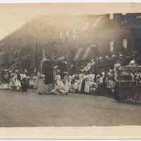          full image, condition
   