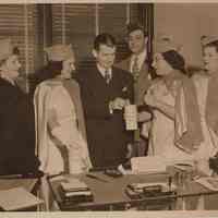          full image, condition
   