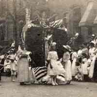          detail center: patriotic float
   