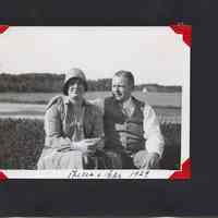          41: man and woman, farm?; Telsa & Peter(?) 1929.
   