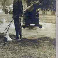          detail lower right: photographer's emboss; cannon
   