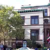          6: left wing, east facade
   